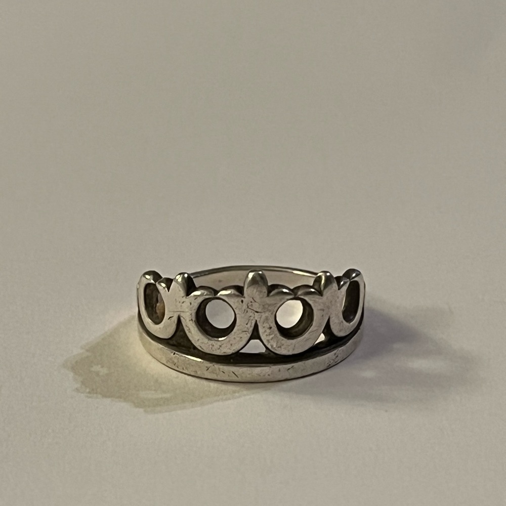 Fun james avery sterling crown ring